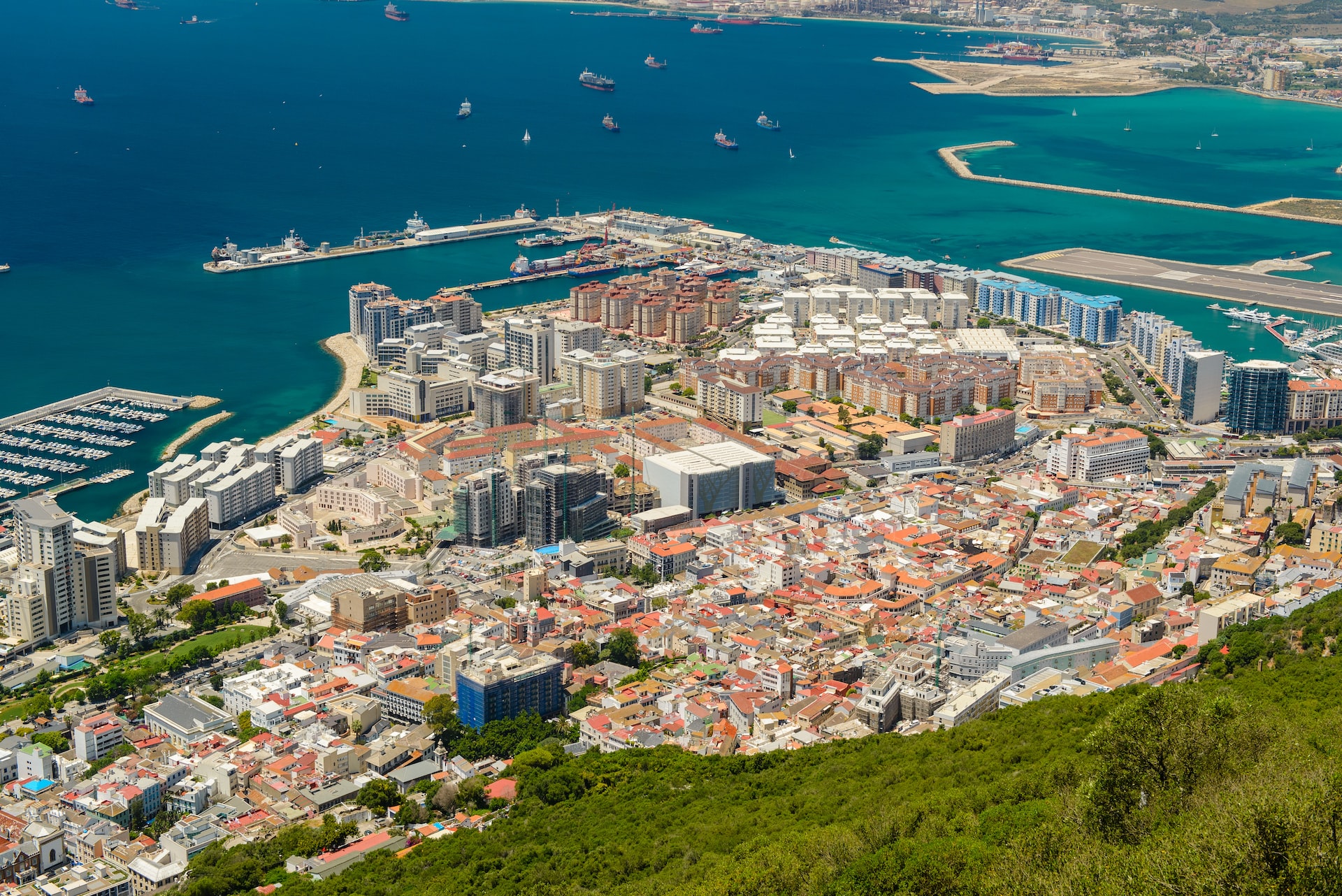Kirim paket ke Gibraltar