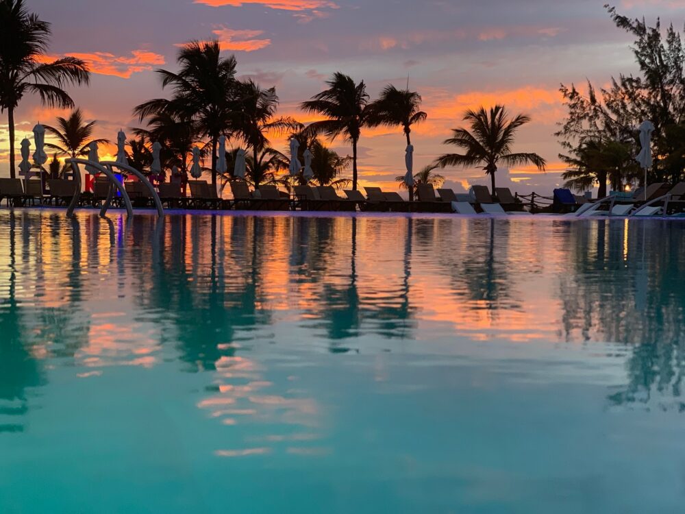 Kirim paket ke Turks and Caicos