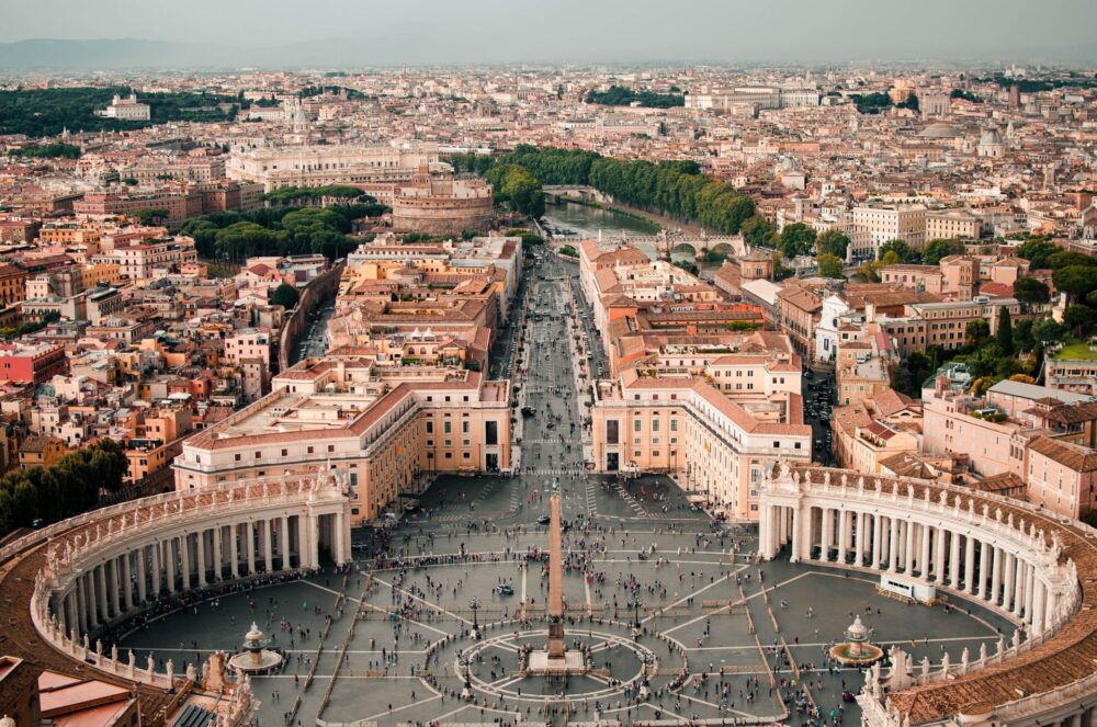 Kirim paket ke Vatican City