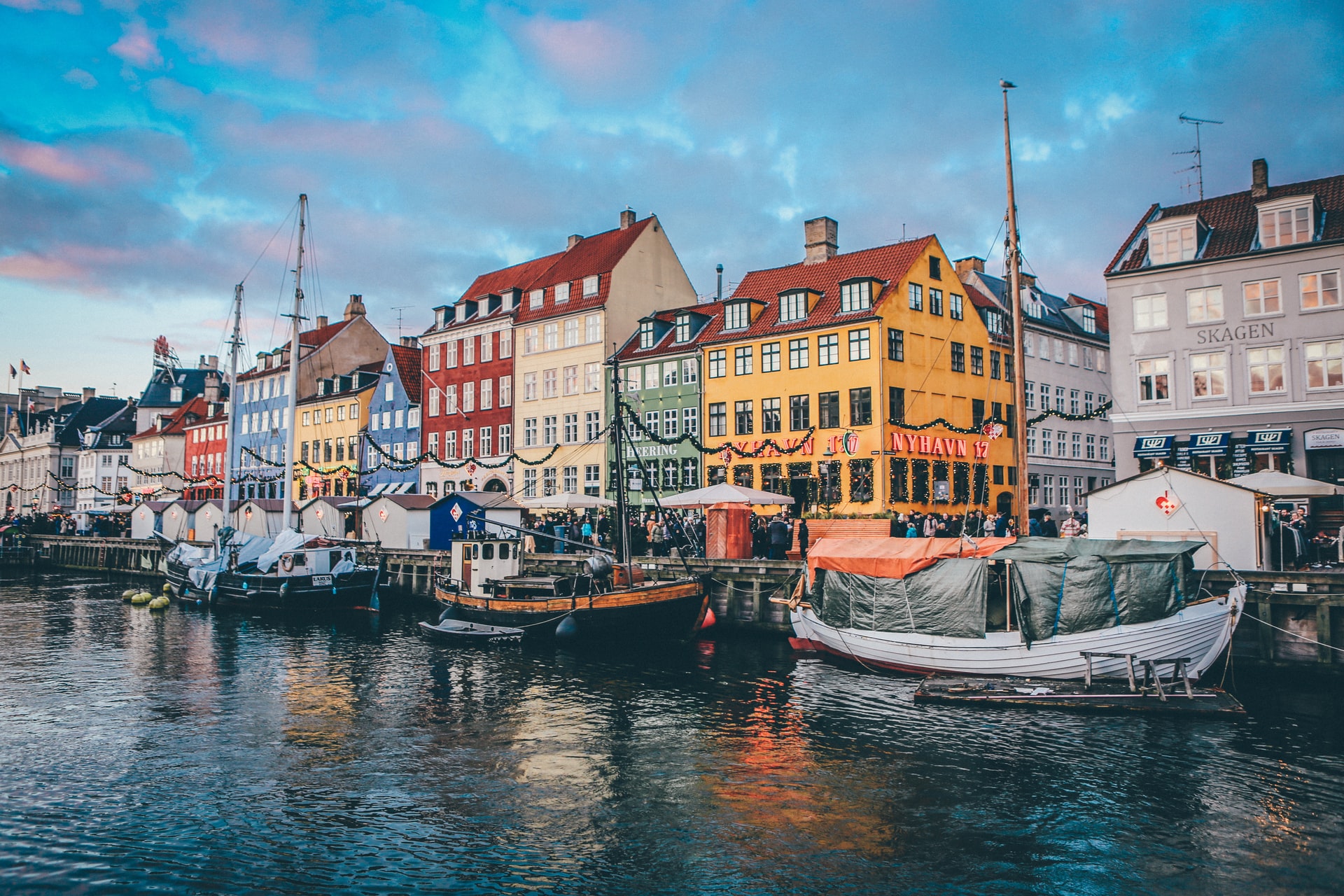 Kirim paket ke Denmark