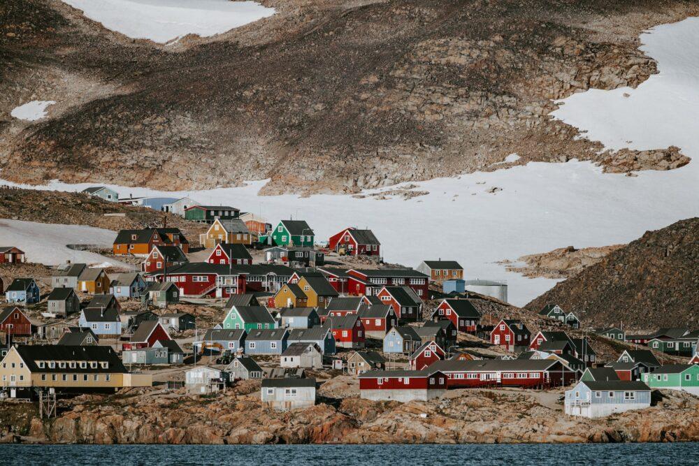 Kirim paket ke Greenland